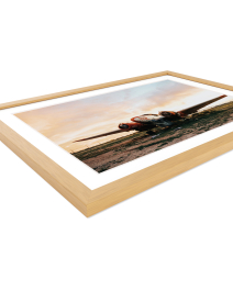 EYEfine Fine Art Print mit Passepartout Reinweiss - FAY10 und Bilderrahmen in natur